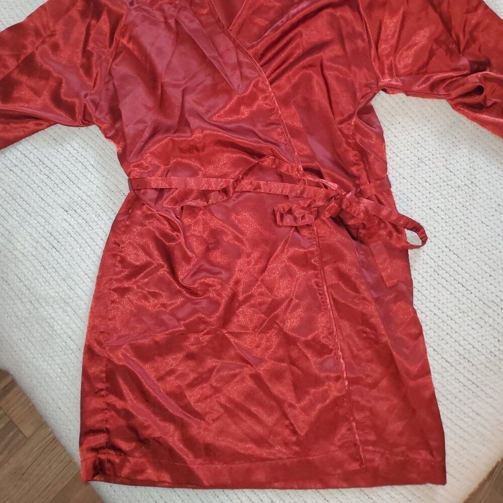 Fancy Feminine Secret Red Robe Medium - Picture 8 of 12